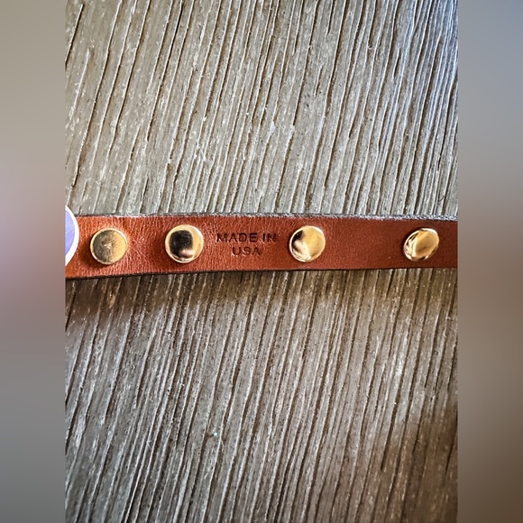 HP🎉Tory Buch Miller Double Wrap Brown Leather Logo Stud Bracelet - Picture 4 of 7